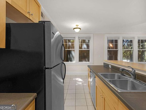 2nd image of 741 Frederica St NE APT 1