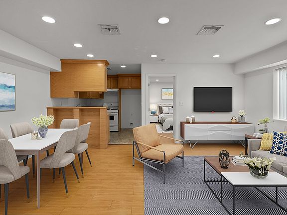 5th image of 1600 Victory Blvd #1604-1/2