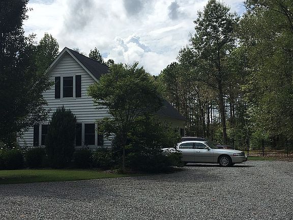 2nd image of 14172 Gordons Ln