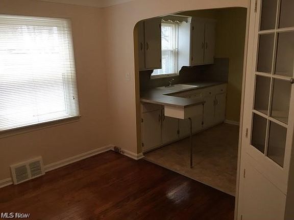 4th image of 3741 Monticello Blvd