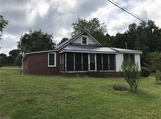 2519 Us Highway 221, Sparta, NC 28675