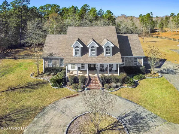 18512 Spring Briar Trl, Saucier, MS 39574