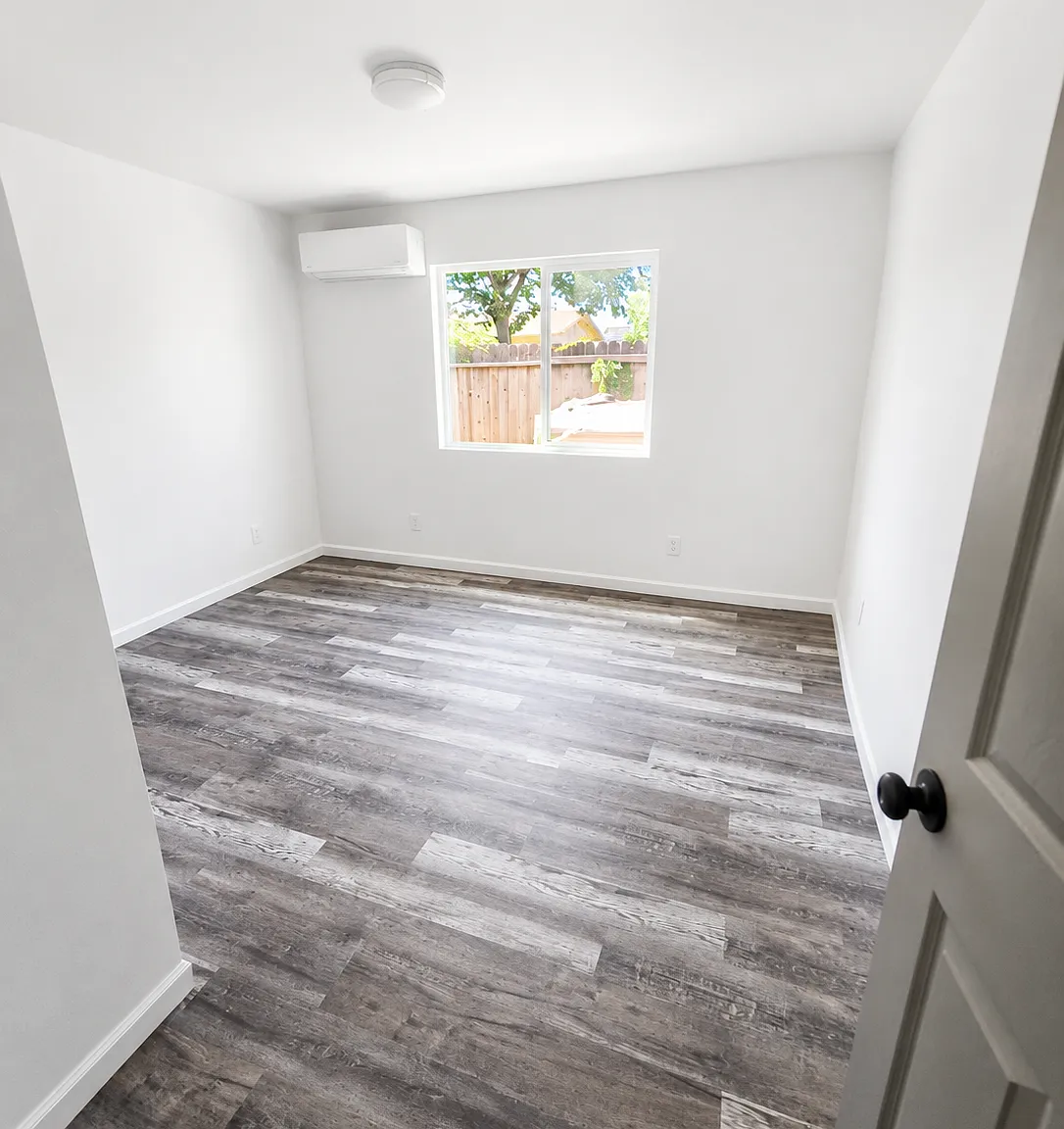 2 bed, 700 sqft, $1,700 — Photo 3