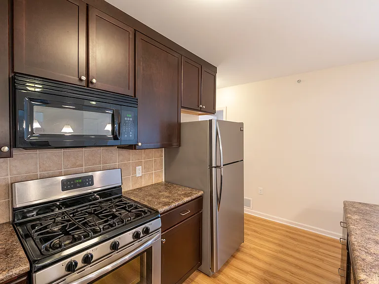 The Gateway II Apartments — Photo 6