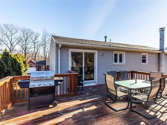 5th image of 60 Mulberry Cir
