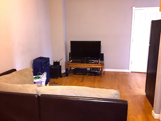 Rented by R&R Management | media 37