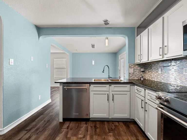 3814 Flyer Vis — Photo 12