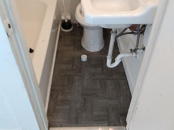 3rd image of 9714 Heidelberg St #2