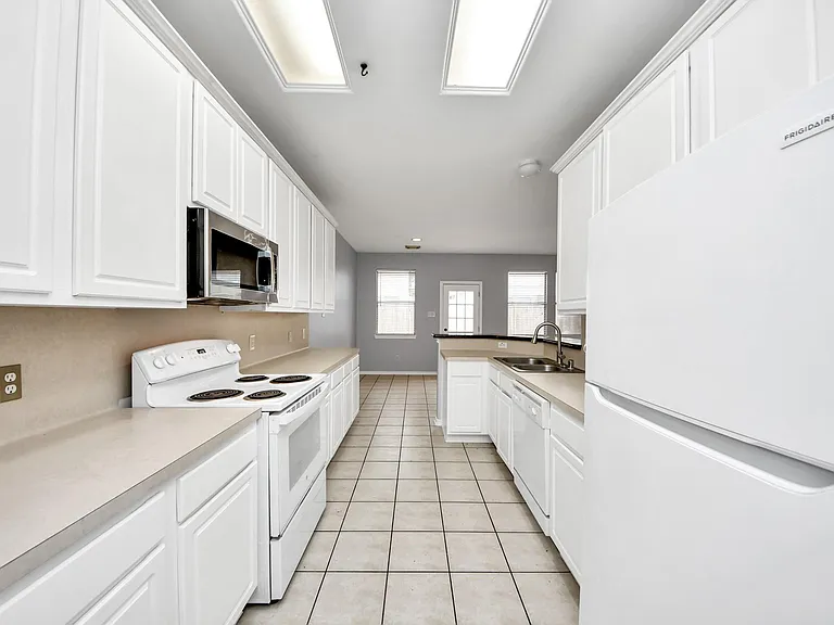 16526 Cairngrove Ln — Photo 16