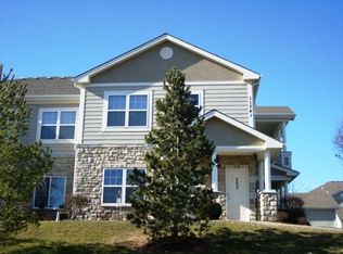 11741 S Roundtree 203 St, Olathe, KS 66061