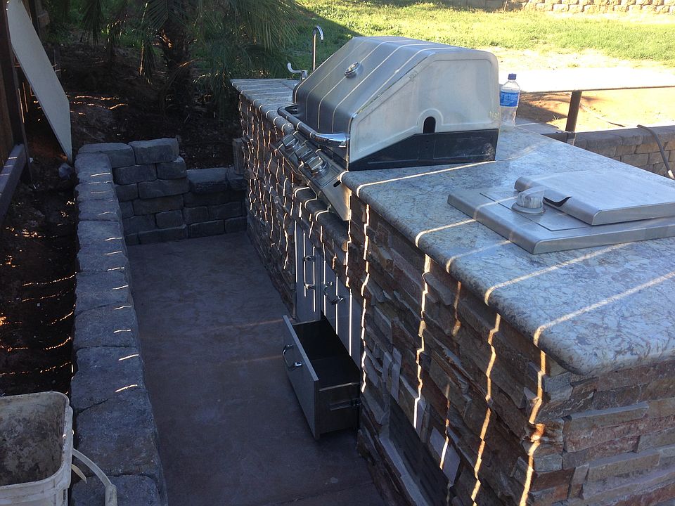 2nd image of 14084 Yucca St