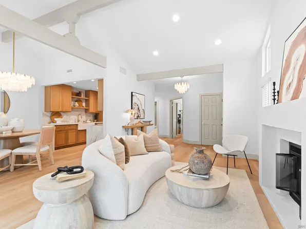 1617 Blossom Field Way, Encinitas, CA 92024