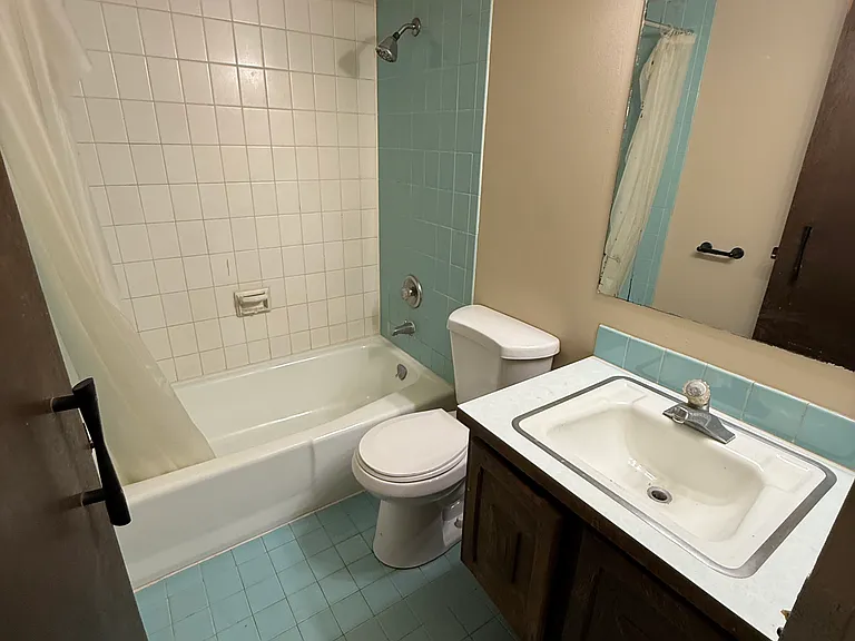 1409 F St #77 — Photo 8