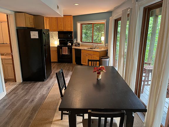 2nd image of 2301 Hickory Rd #1