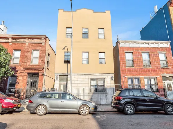 3457 9th St, Astoria, NY 11106