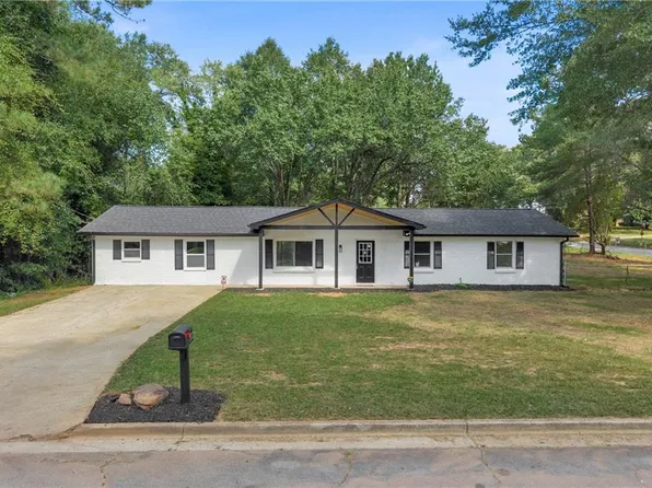 3800 Skidmore Dr, Decatur, GA 30034