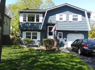 230 Orchard Ave, Belford, NJ 07718