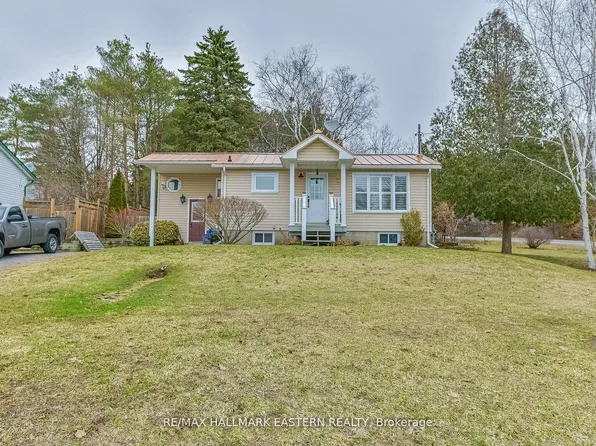 2839 Peter St, Hamilton, ON K9A 4J9
