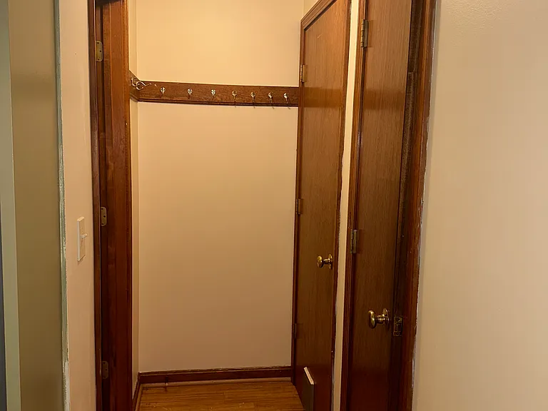 Hartford Tpke — Photo 14