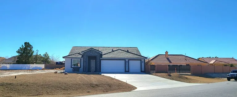 6801 Sandpebble St — Photo 1