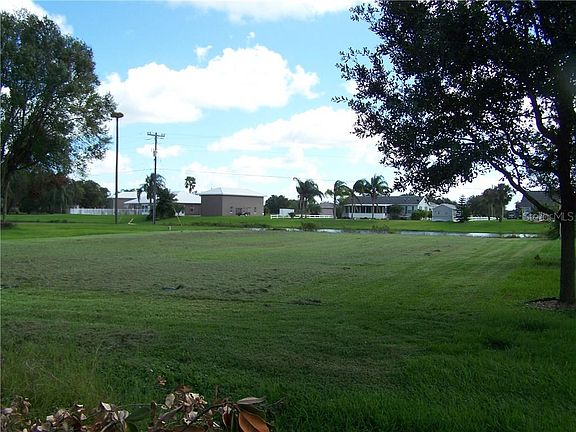 5th image of 25353 Canterbury Dr