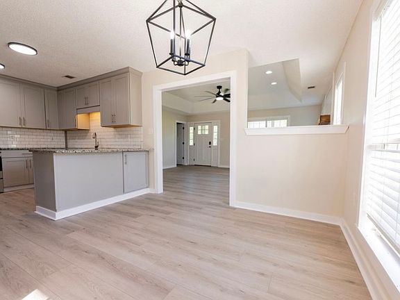 4th image of 110 Timber Ridge Dr