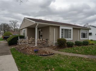 230 S Reeves Ave, Dover, OH 44622