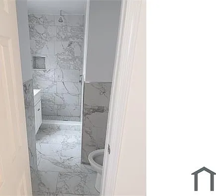 4 bed, $4,000 — Photo 2