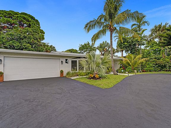 3rd image of 1675 NE 34th Drive