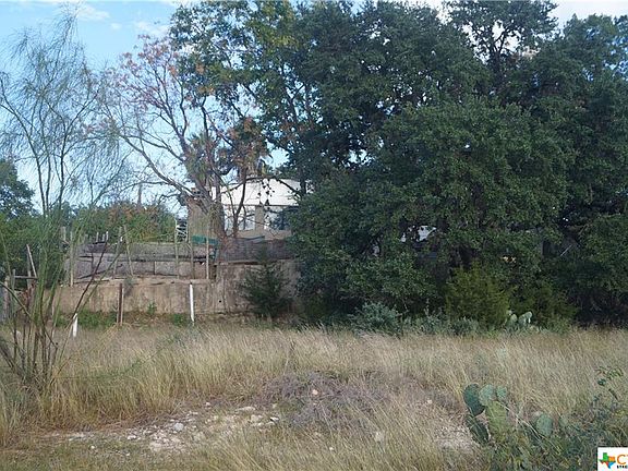 3rd image of 1258 Glenn Dr