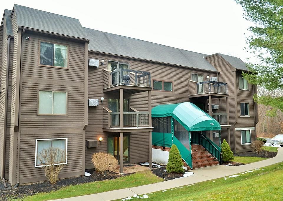 1st image of 200 Colonial Dr Unit 107