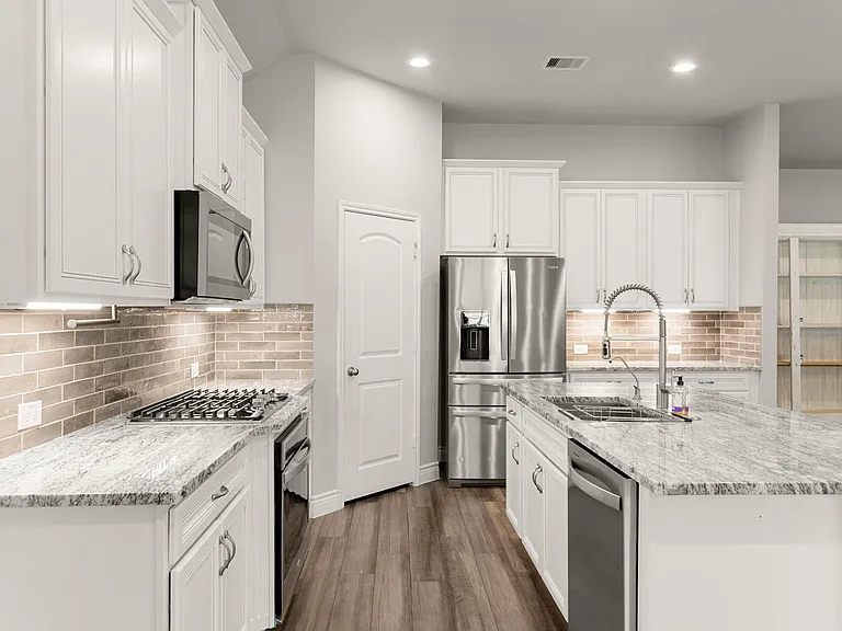 31214 Raleigh Creek Dr — Photo 12