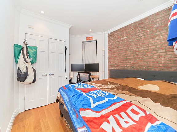 5th image of 325 E 83rd St #4E