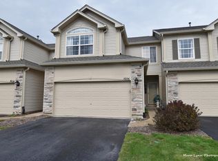 1606 Fredericksburg Ln, Aurora, IL 60503