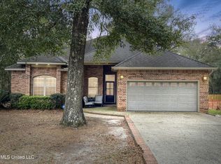 1054 Bayou Cir, Diamondhead, MS 39525
