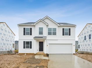 709 Whisperwood Way, Chelsea, MI 48118