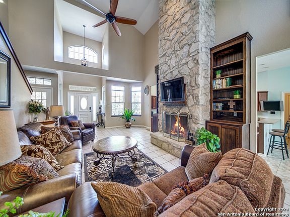 5th image of 114 Lake View Dr