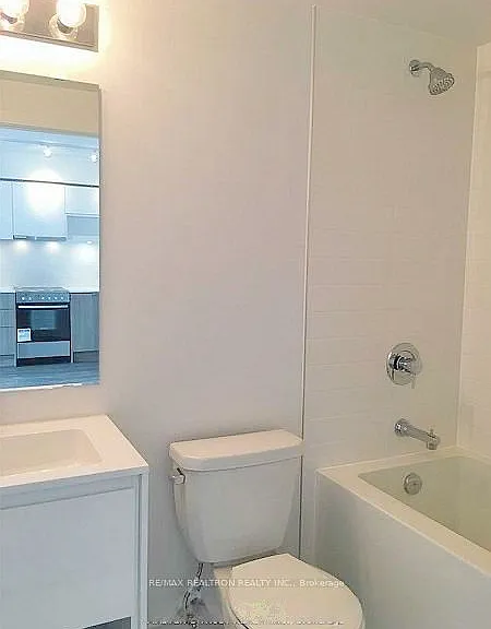 159 Wellesley St E #910 — Photo 9
