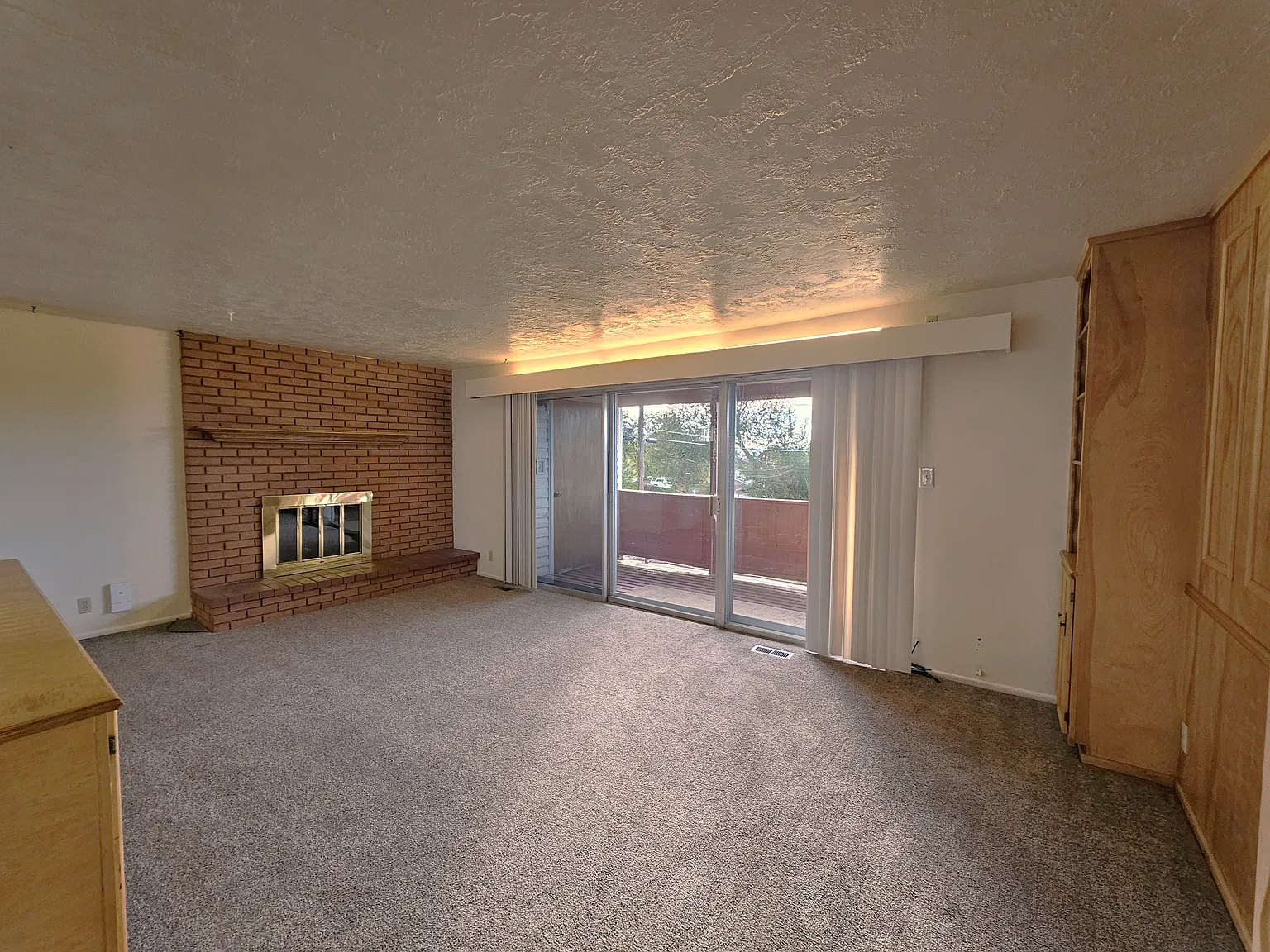 2 bed, 950 sqft, $1,350 — Photo 4