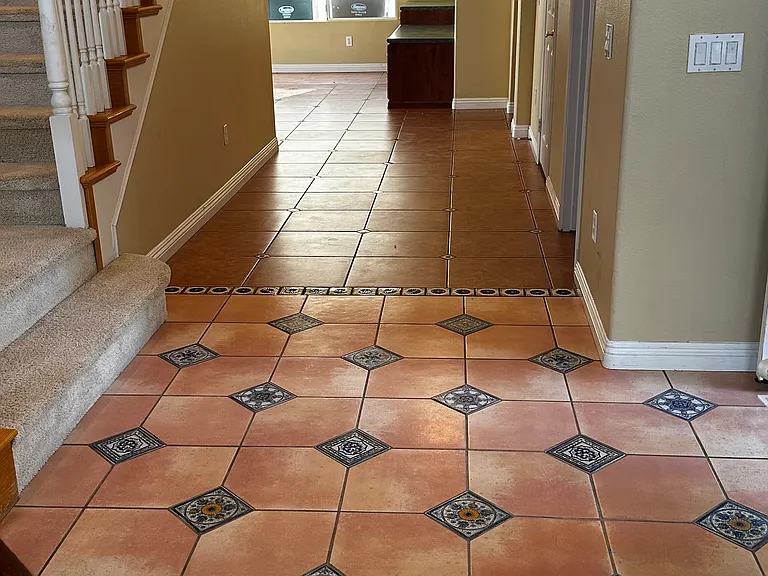 894 Sausalito Dr — Photo 12