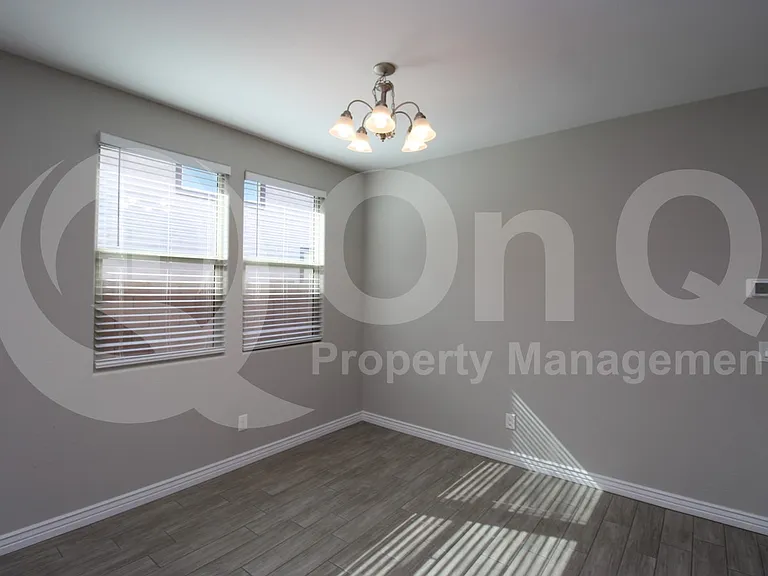 9507 E Saturn Ave — Photo 8