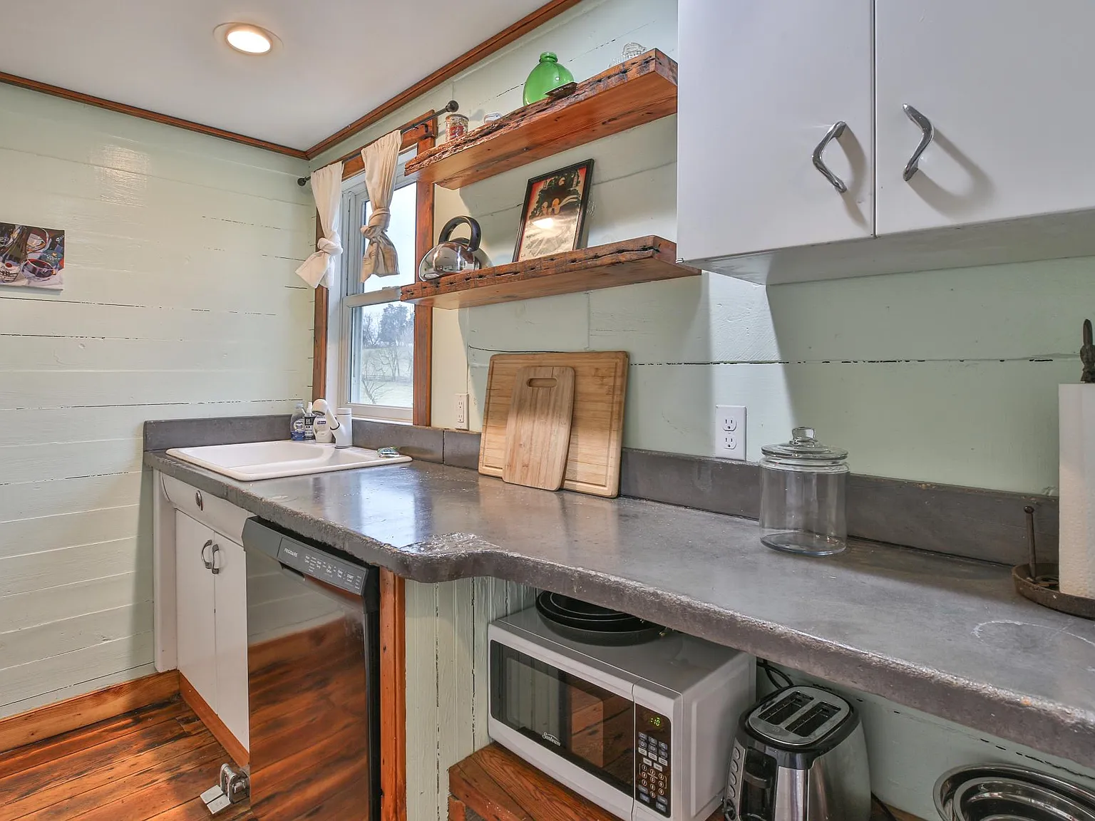 13122 Furnace Mountain Rd — Photo 3