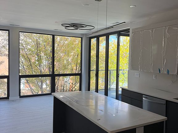 2nd image of 3001 W Cermak Rd #3R