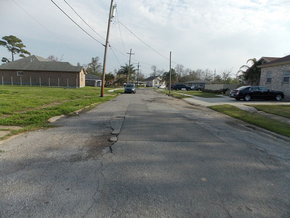 2nd image of 4975 Debore Cir