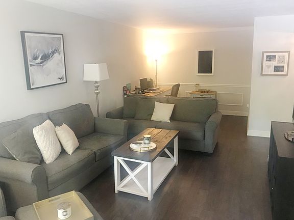 4th image of 3325 Bayshore Blvd Unit B23