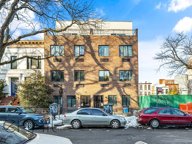 643 Madison St #A — Photo 21