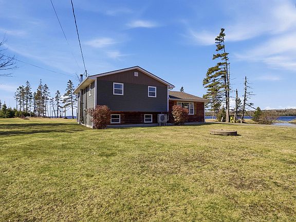 2nd image of 276 Passage Rd