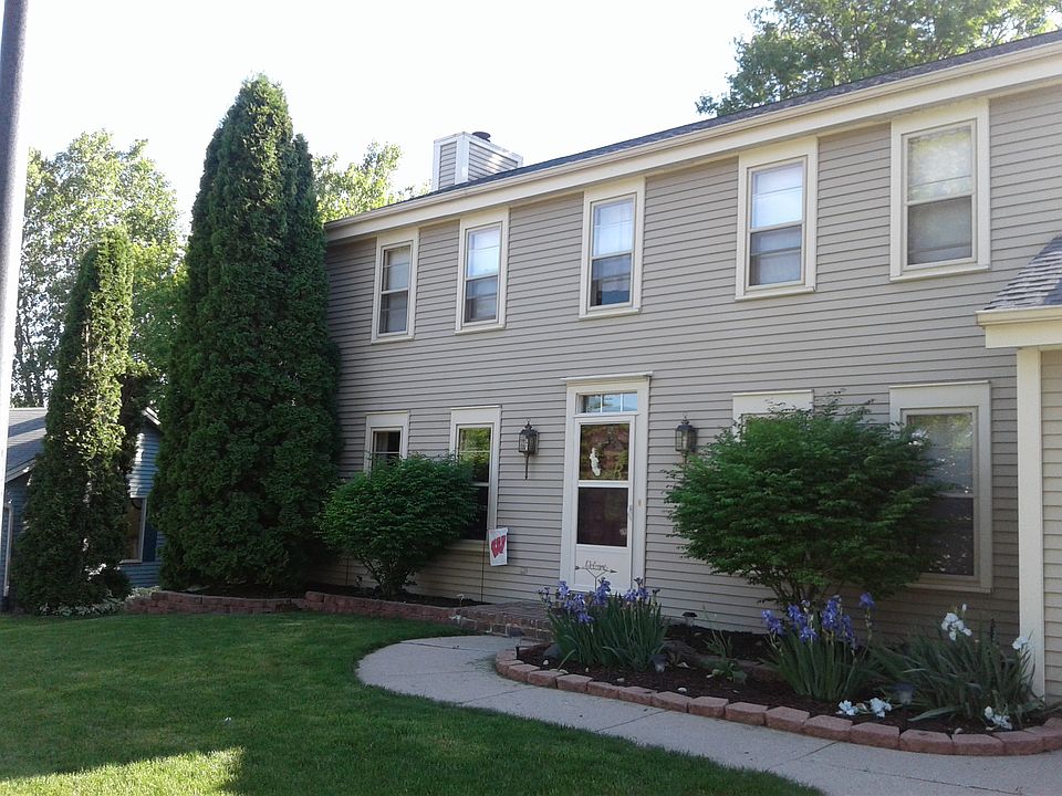 1st image of 1104 Poplar Dr