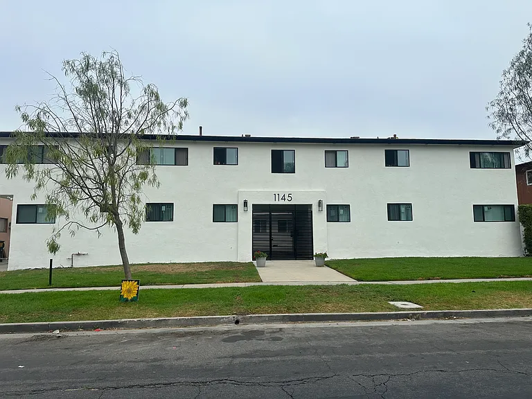 1135 S Holt Ave #9 — Photo 17