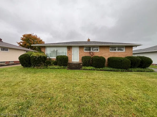10331 Boundary Ln, Parma, OH 44130
